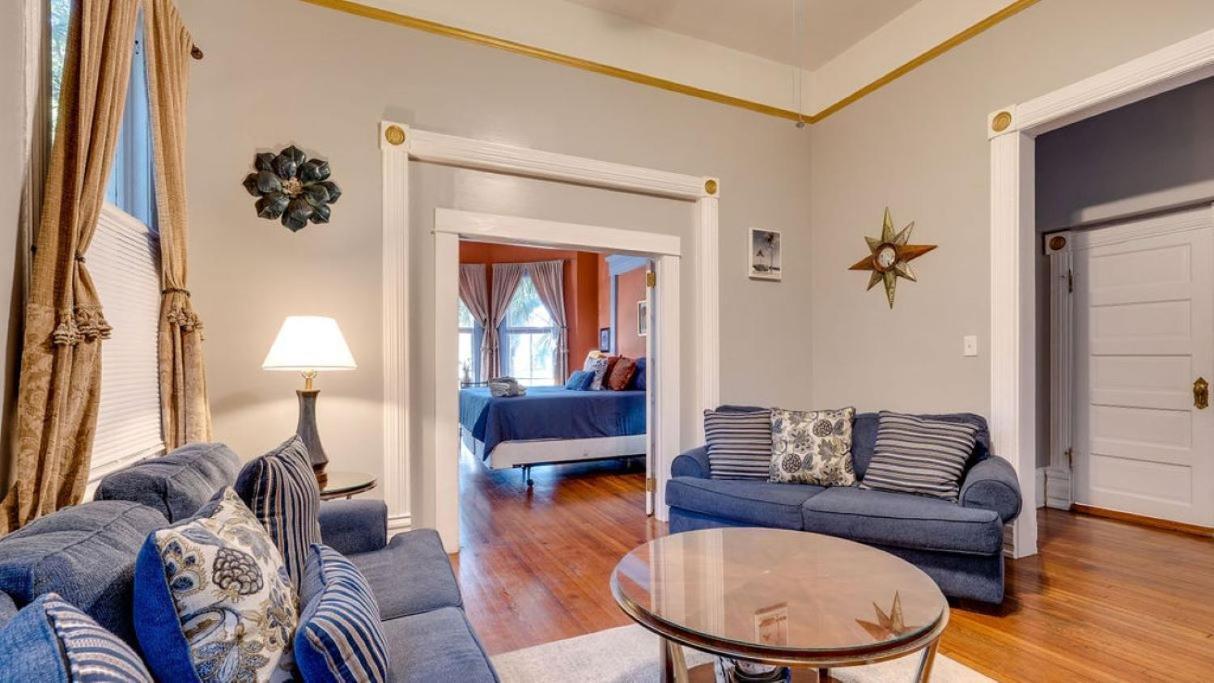 サバンナElegant 2 Bed Directly On Forsyth Parkアパートメント エクステリア 写真