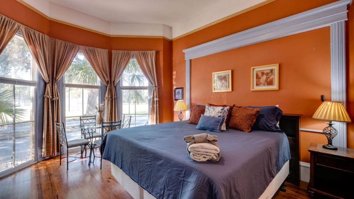 サバンナElegant 2 Bed Directly On Forsyth Parkアパートメント エクステリア 写真