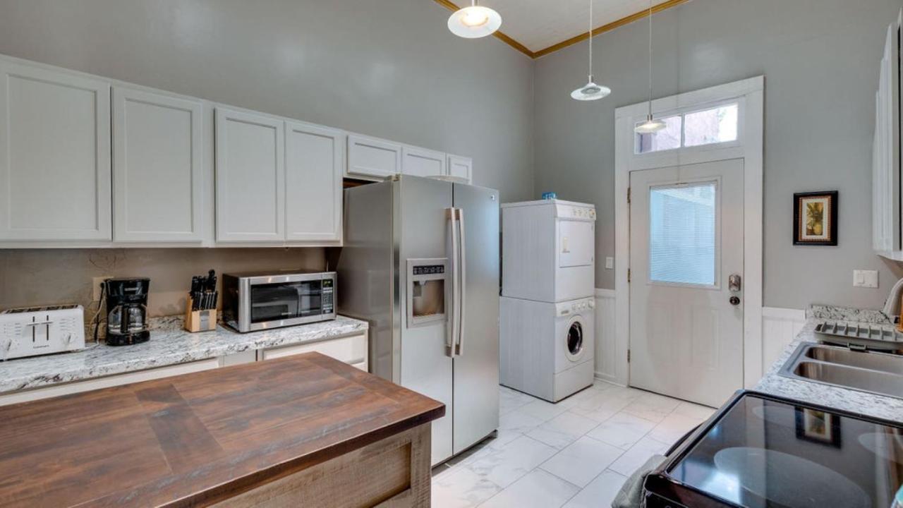 サバンナElegant 2 Bed Directly On Forsyth Parkアパートメント エクステリア 写真