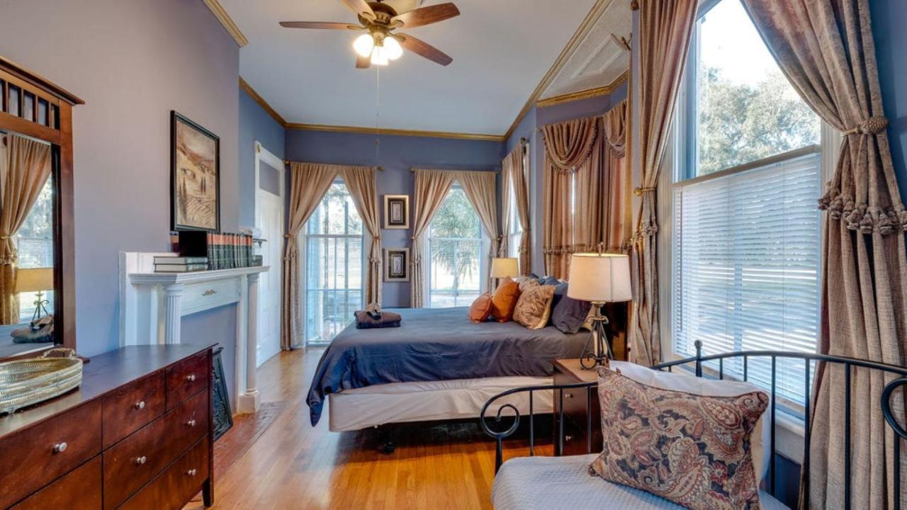 サバンナElegant 2 Bed Directly On Forsyth Parkアパートメント エクステリア 写真