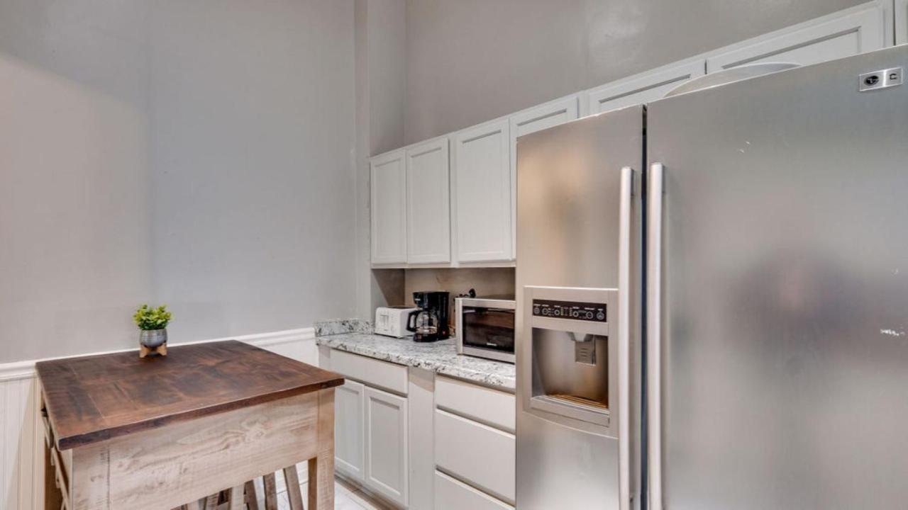 サバンナElegant 2 Bed Directly On Forsyth Parkアパートメント エクステリア 写真