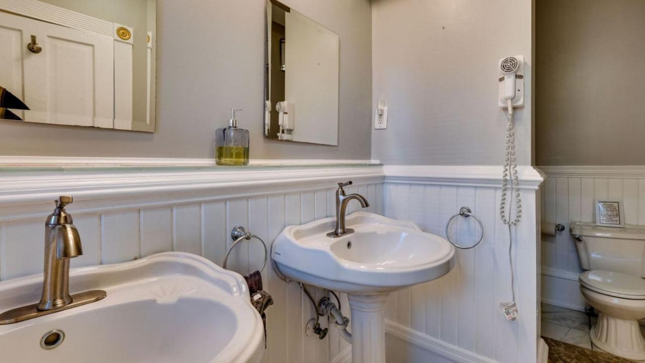 サバンナElegant 2 Bed Directly On Forsyth Parkアパートメント エクステリア 写真