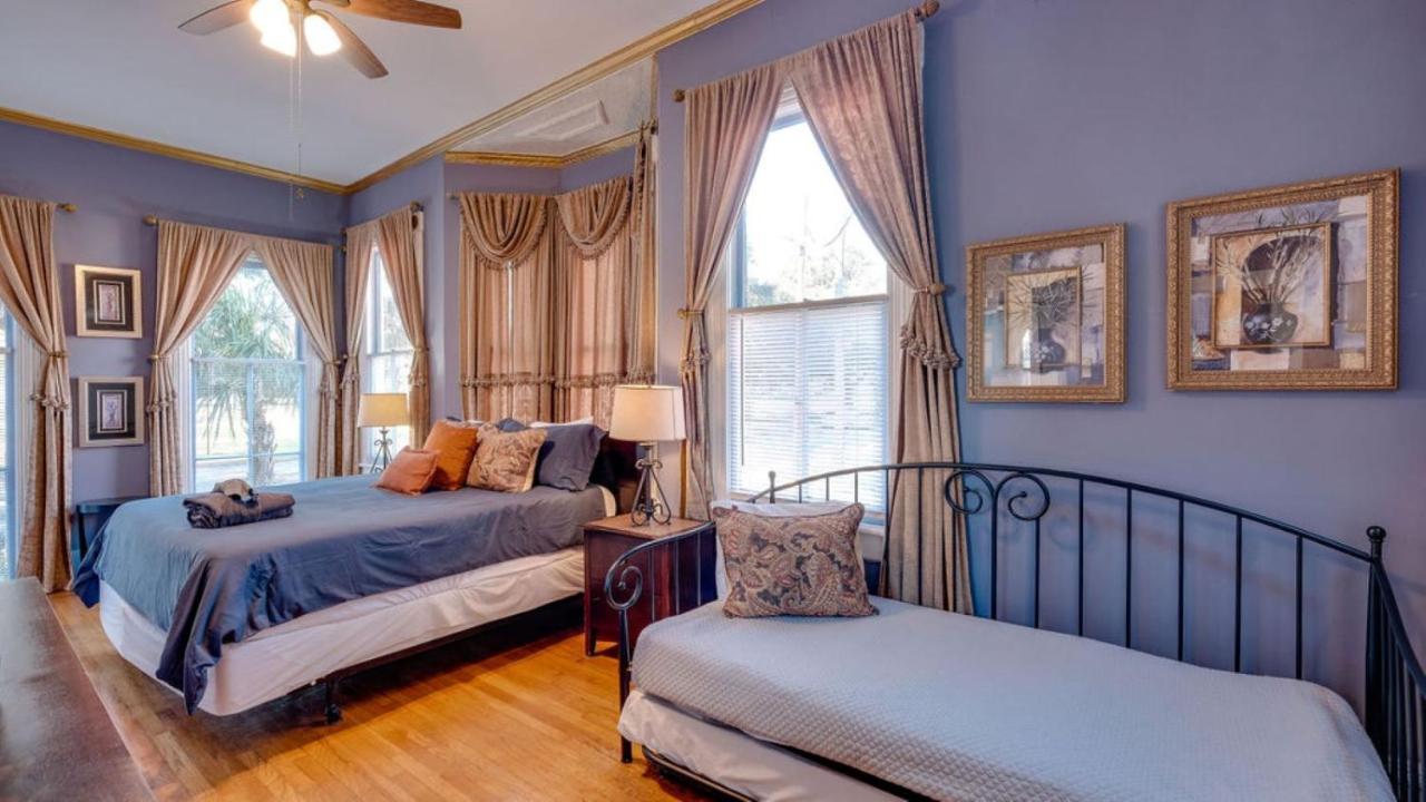 サバンナElegant 2 Bed Directly On Forsyth Parkアパートメント エクステリア 写真